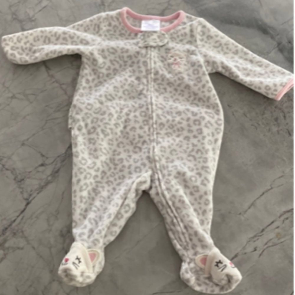 Little
wonders cat print microfleece pajama onesie 0-3M